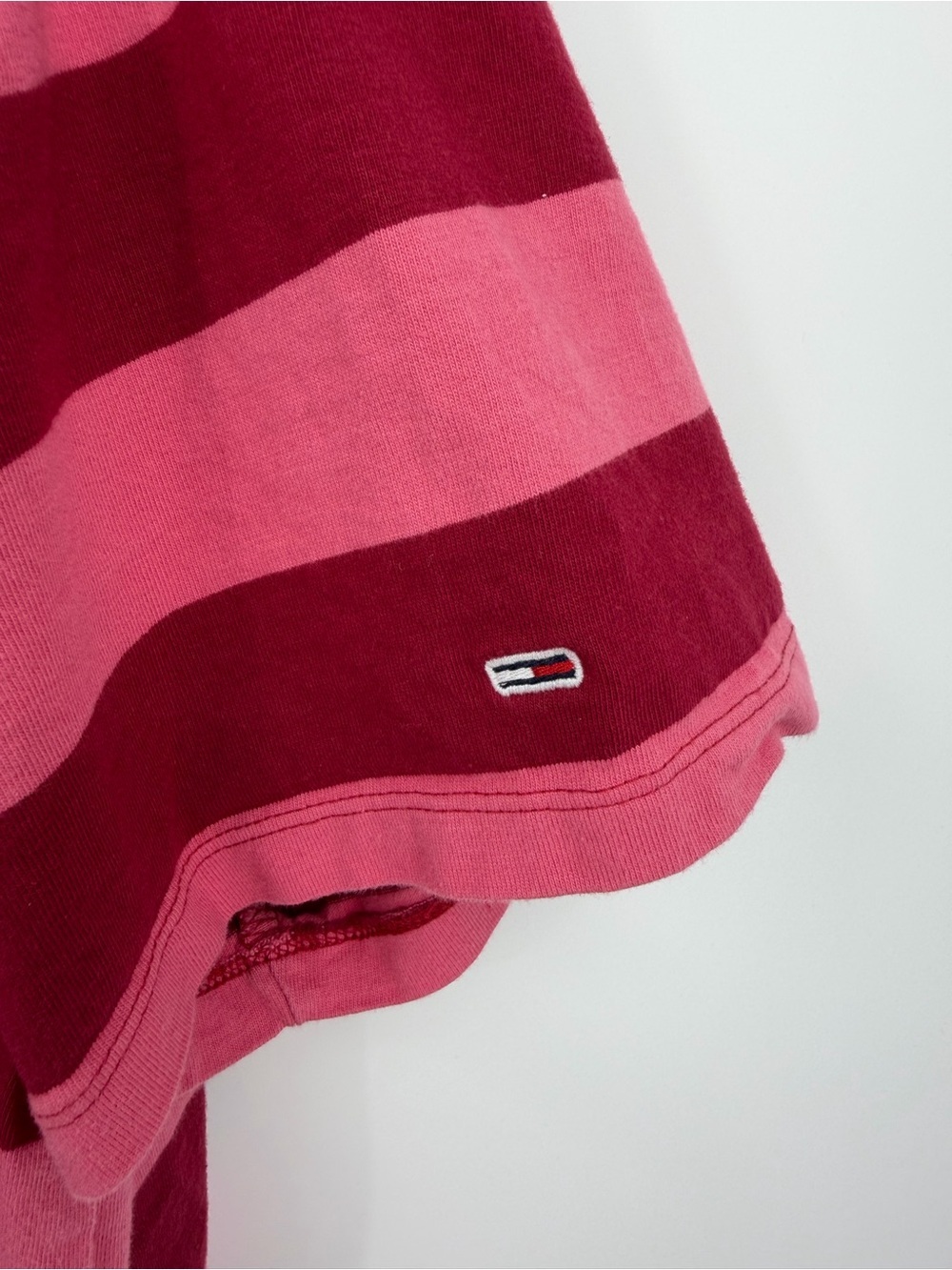Tommy Hilfiger Tommy Jeans Collegiate T-Shirt Red & Pink Striped Tee - Picture 6 of 9